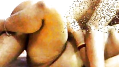 Des vieille cochonne en manque relations sexuelles avec des adultes.