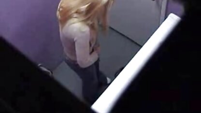 Putain de blonde videos vieilles salopes avec des gardes.