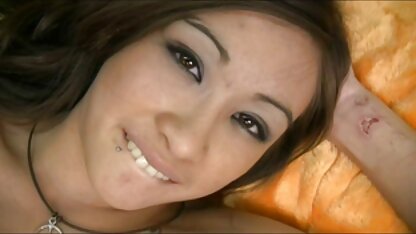 Sucer xnxx cochonne les membres du couple.
