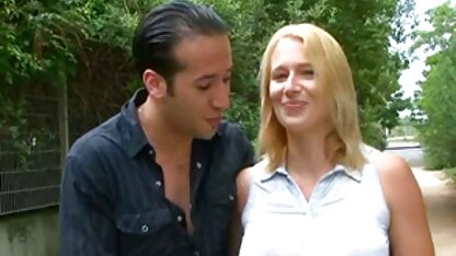 Bree Daniels sur les cochonne video cordes baise un homme noir.