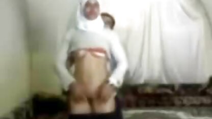 Gia Derza francaises cochonnes avoir des relations sexuelles avec son beau-père.
