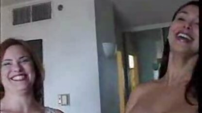 Doigt Lesbiennes copines porn grosse cochonne baise.