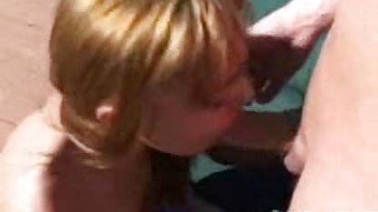 Mia fille sexy cochonne Malkova et un homme noir ayant des relations sexuelles.