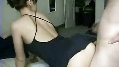 Je ne pouvais cochonne russe pas résister à baiser ce mec noir.