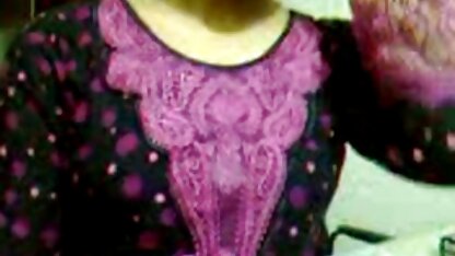 Dans le xvideo la cochonne casting pour le sexe.