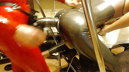 Faire videos salopes françaises une pipe et lécher les œufs.