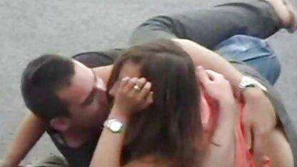 Ébène enculer avec la cochonne russe couleur blanche.
