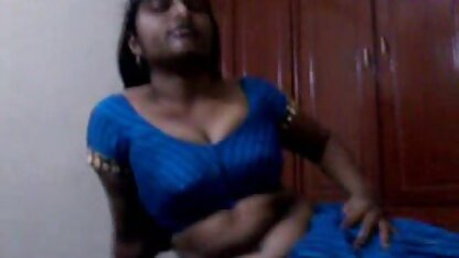Elle baise trois clients riches au spa. video lesbienne cochonne
