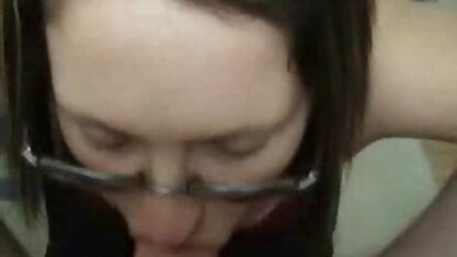 Un homme noir sex video cochonne baise une femme avec un gros pénis.