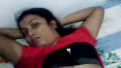 Vieil oncle un gros pot ventre pet d'une jeune femme. cochonne video